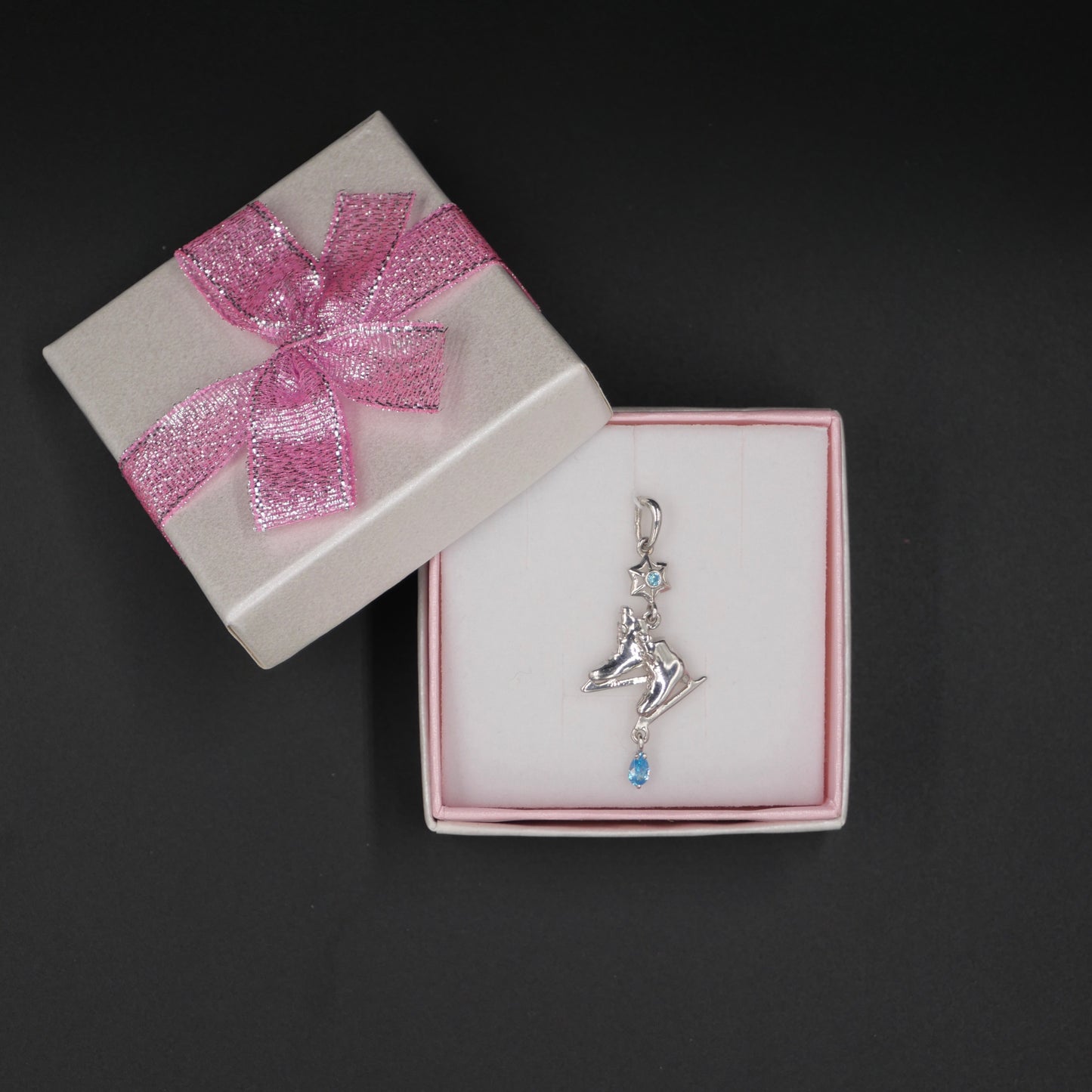 Silver pendant with Gemstones "Skates"